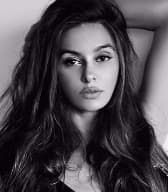 Shibani Dandekar — Actress