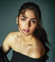 Sharmin Segal