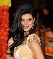 Tina Desai — Actress