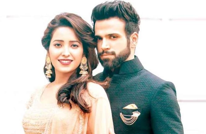 Asha Negi and Rithvik Dhanjani to tie the knot soon