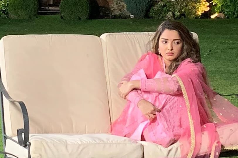 Amrapali Dubey shoots in the extreme temperatures of London