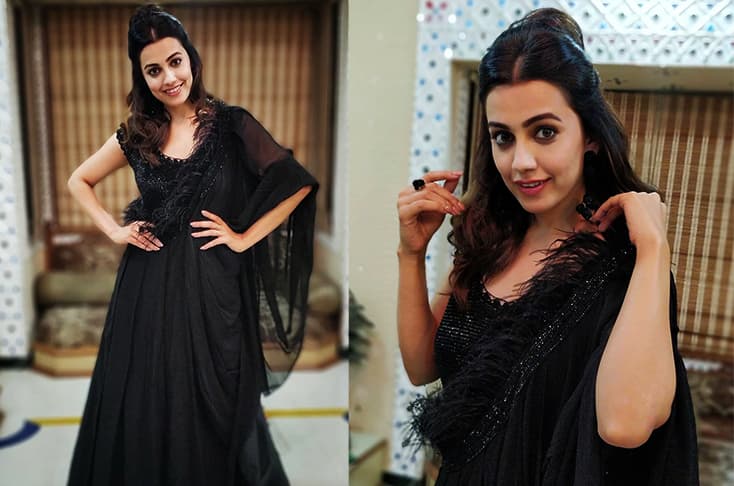 Esha Kansara looks gorgeous in an all black outfit