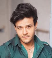 Aniruddh Dave — Supporting Actor
