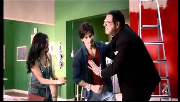 Dulux Paints New TVC