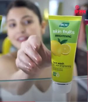 Joy Skin Fruits Face Wash