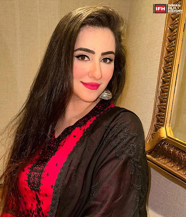 Diana Khan