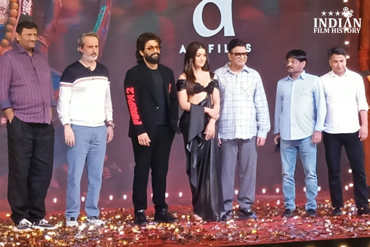 Allu Arjun Rashmika Mandanna Rock The Pushpa 2 The Rule Grand Press Meet In Mumbai