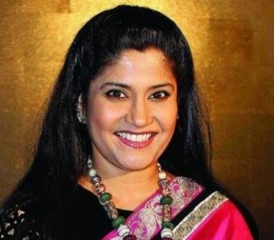  Renuka Shahane 