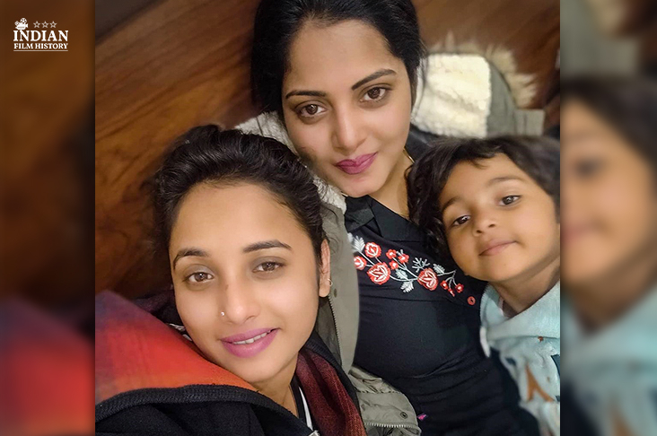 Rani Chatterjee Posts A Picture With Her BFF