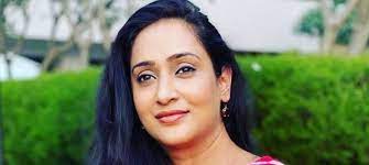 Eva Ahuja