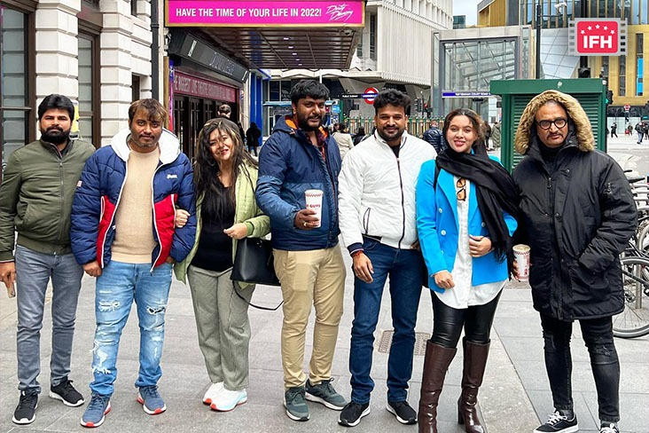 Ritesh Pandey, Anara Gupta Wrap Up Their Film ’Ateet - Ek Prem Kahani’ In London