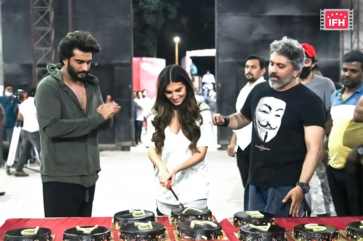 Tara Sutaria, Arjun Kapoor Celebrate The Wrap Up Of Ek Villain Returns Shoot